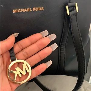 Micheal kors large purse used